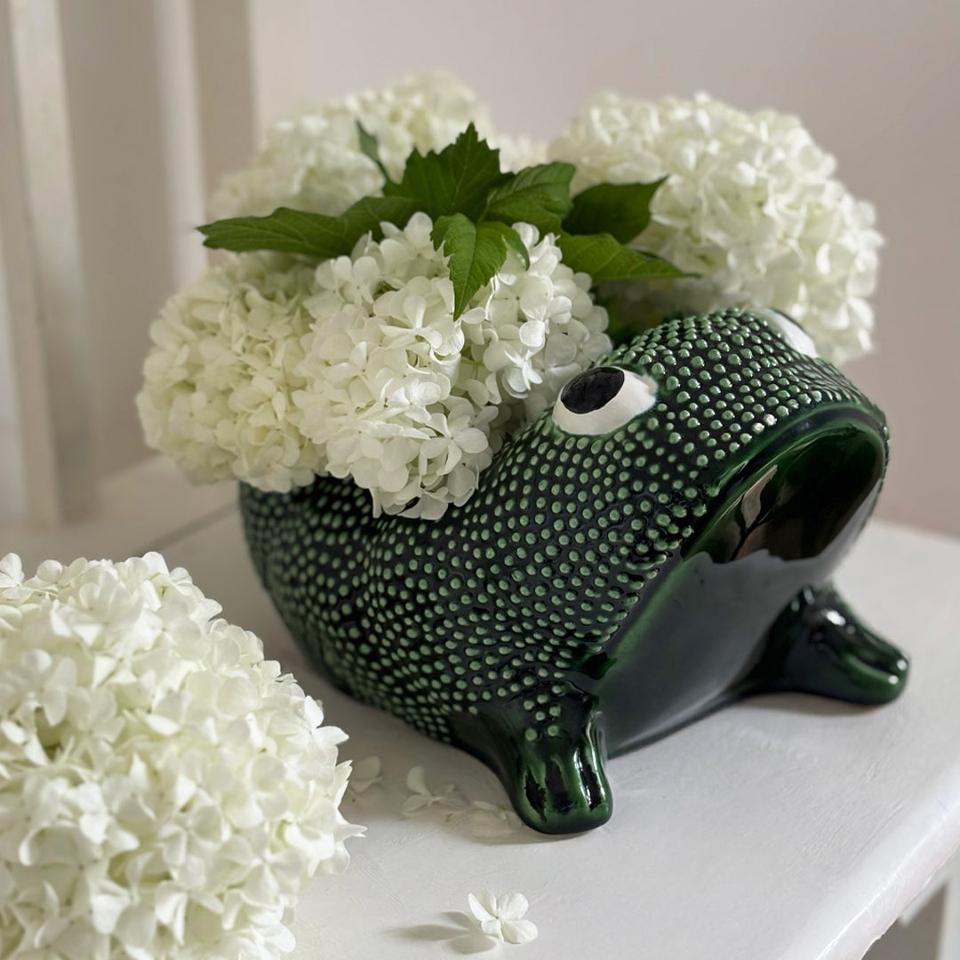 EMERALD GREEN